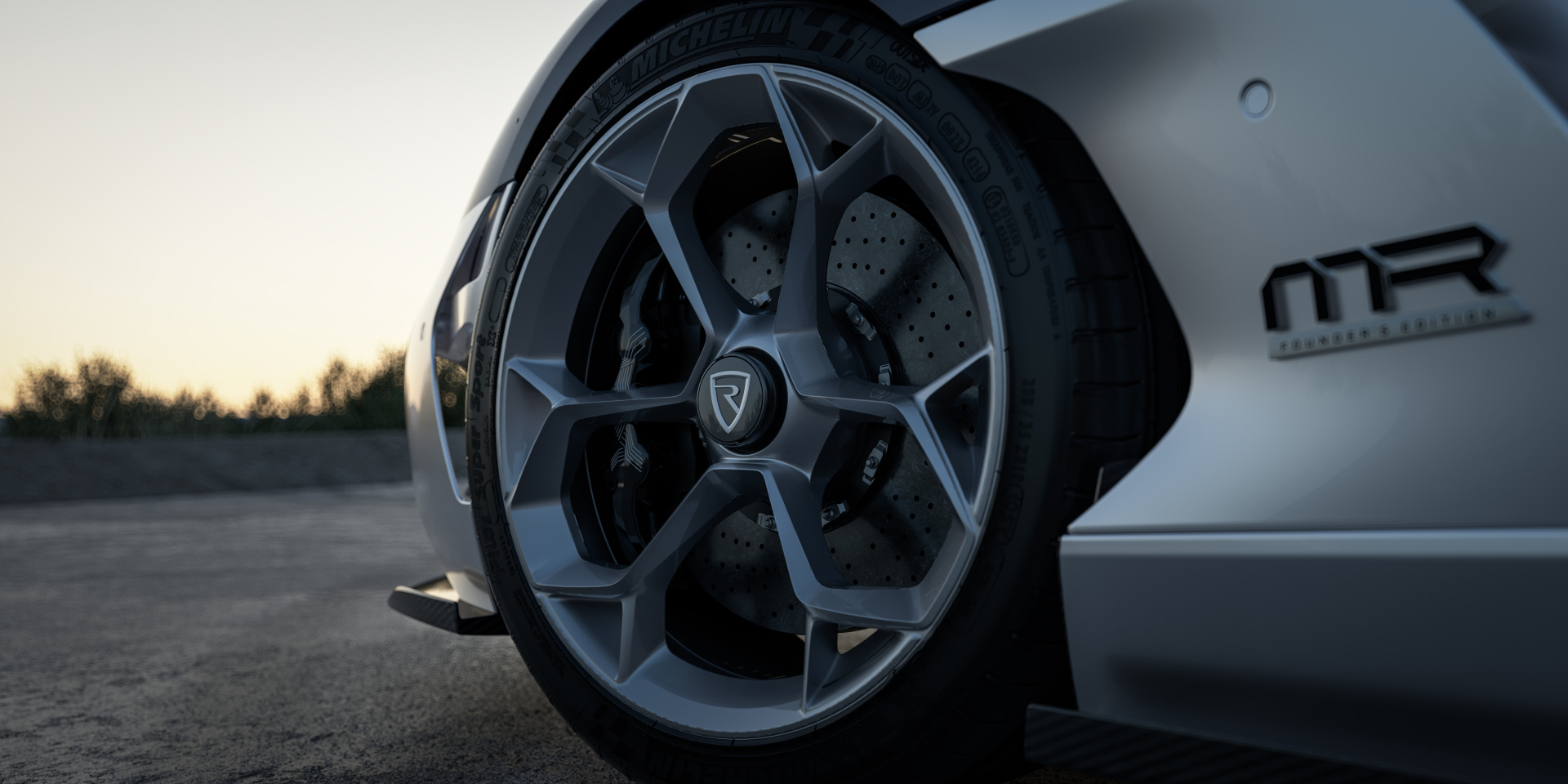 SMALL_nevera-r-founder-s-edition-11